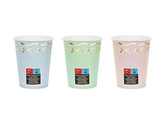 Party cups with unicorns