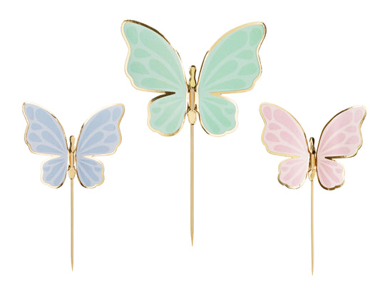 Butterfly shaped cake decoration