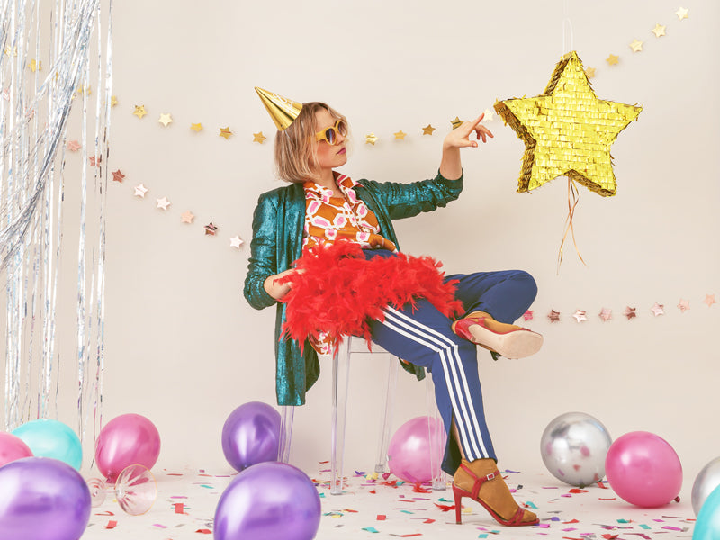 Pinata în formă de stea aurie, 44.5x42.5x9cm