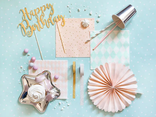 Servetele de petrecere roz cu buline, 33x33cm, 20 bucăți