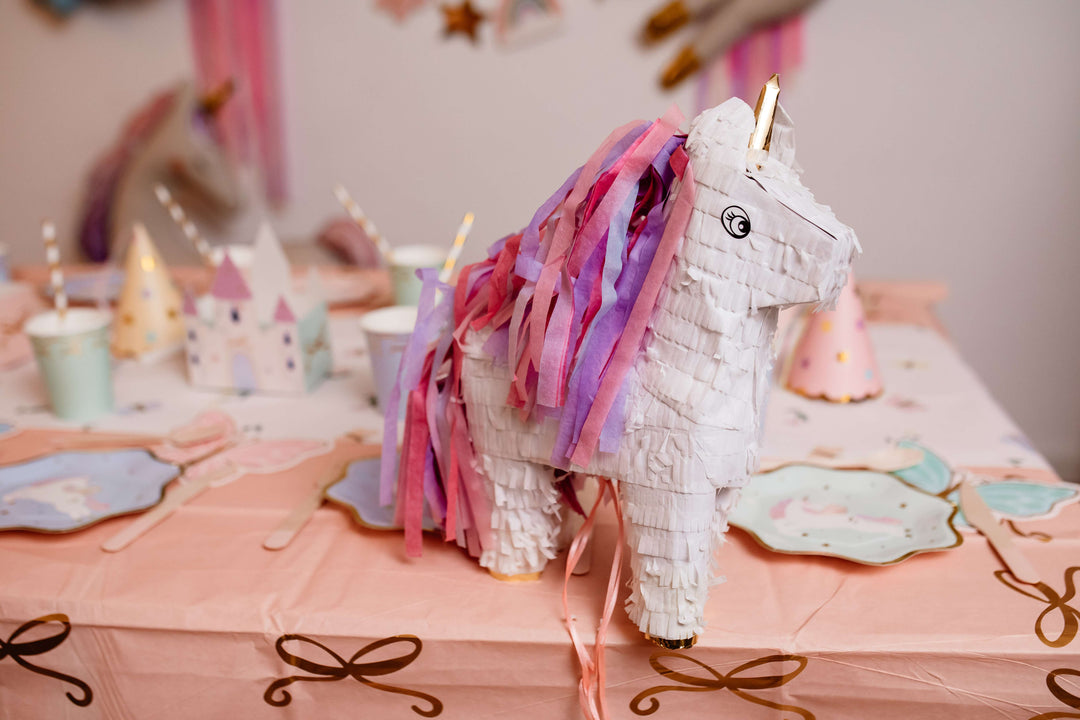 Kit petrecere UNICORN - 24 persoane