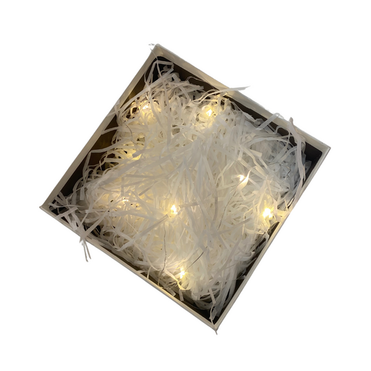 UmpIutura franjuri alb cu luminite